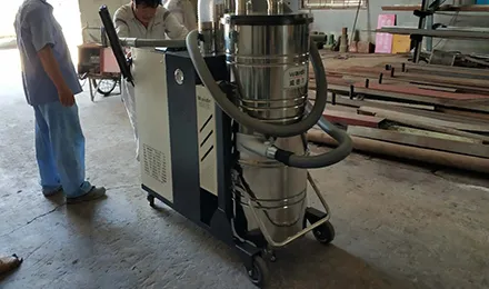 industrial vacuum for dust